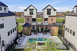 9207 Ft George St, Houston, TX 77063 - Photo 1