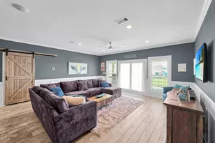 2946 Laguna Dr, Crystal Beach, TX 77650 - Photo 21