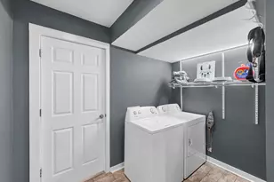 2946 Laguna Dr, Crystal Beach, TX 77650 - Photo 19