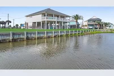 2946 Laguna Drive, Crystal Beach, TX 77650 - Photo 9