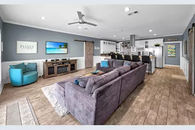 2946 Laguna Drive, Crystal Beach, TX 77650 - Photo 23