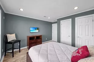 2946 Laguna Dr, Crystal Beach, TX 77650 - Photo 17