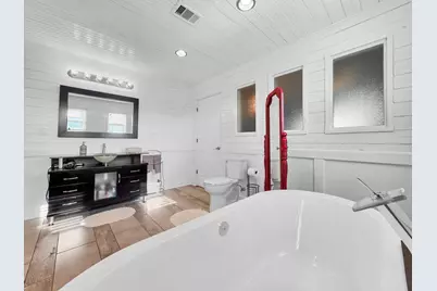 2946 Laguna Drive, Crystal Beach, TX 77650 - Photo 41