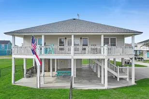 2946 Laguna Dr, Crystal Beach, TX 77650 - Photo 37