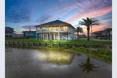 2946 Laguna Drive, Crystal Beach, TX 77650 - Photo 1