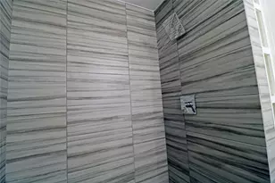 2310 McDuffie St, Houston, TX 77019 - Photo 13