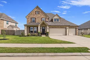 9718 Colonial Downs Dr, Mont Belvieu, TX 77523 - Photo 1
