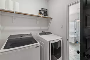 9718 Colonial Downs Dr, Mont Belvieu, TX 77523 - Photo 25