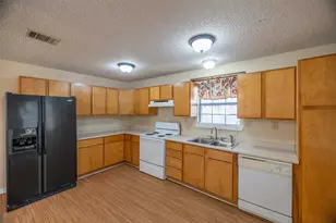 2413 County Rd 2235, Cleveland, TX 77327 - Photo 11