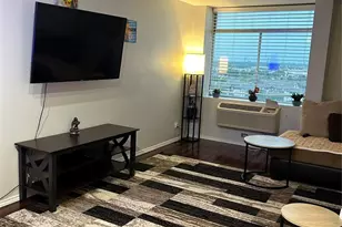 7520 Hornwood Dr, Houston, TX 77036 - Photo 17