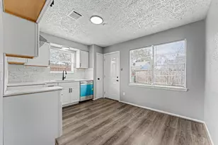 3218 Wuthering Heights Dr, Houston, TX 77045 - Photo 11