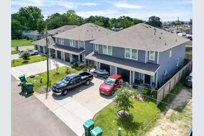 501-509 Hines Avenue, Willis, TX 77378 - Photo 3