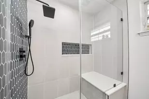 4611 Northrup Dr, Houston, TX 77092 - Photo 25