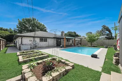 4611 Northrup Drive, Houston, TX 77092 - Photo 37