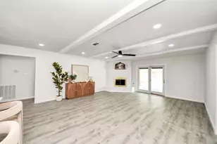 4611 Northrup Dr, Houston, TX 77092 - Photo 17