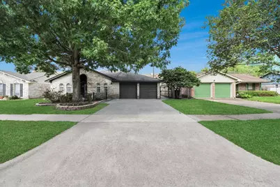 4611 Northrup Drive, Houston, TX 77092 - Photo 3