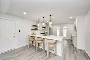 4611 Northrup Dr, Houston, TX 77092 - Photo 9