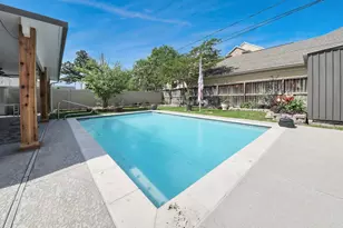 4611 Northrup Dr, Houston, TX 77092 - Photo 35