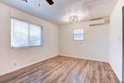 1604 Texas Street, Alvin, TX 77511 - Photo 11