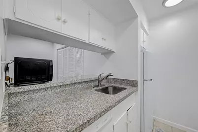 5863 Inwood Drive #3, Houston, TX 77057 - Photo 19