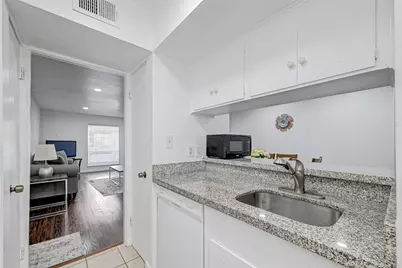 5863 Inwood Drive #3, Houston, TX 77057 - Photo 23