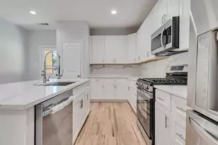 1327 5th Ave N, Texas City, TX 77590 - Photo 17