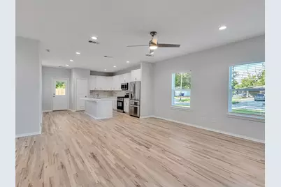 1327 5th Avenue N, Texas City, TX 77590 - Photo 11