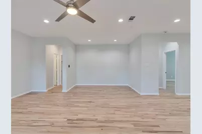 1327 5th Avenue N, Texas City, TX 77590 - Photo 13