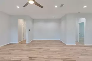 1327 5th Ave N, Texas City, TX 77590 - Photo 13