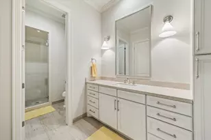 2413 Mimosa Dr, Houston, TX 77019 - Photo 27