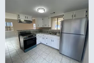 26620 Orchid Court, Huntsville, TX 77320 - Photo 9