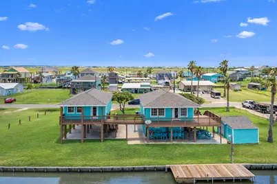 621 County Road 202, Sargent, TX 77414 - Photo 3