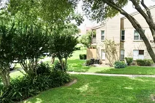 10555 Turtlewood Ct, Houston, TX 77072 - Photo 3