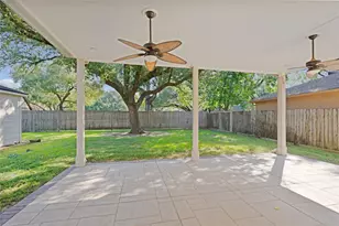15414 Willow River Dr, Houston, TX 77095 - Photo 19