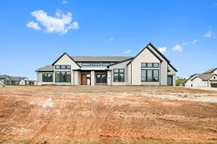 105 Bentwood Mdw Ln, Montgomery, TX 77356 - Photo 1