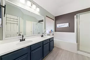 11723 Turtle Lake Dr, Houston, TX 77064 - Photo 5