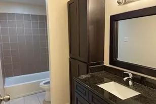 12500 Sandpiper Dr, Houston, TX 77035 - Photo 5