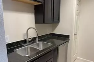 12500 Sandpiper Dr, Houston, TX 77035 - Photo 9
