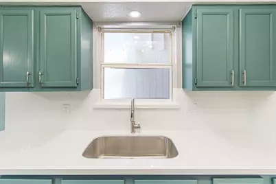 12906 Southspring Drive, Houston, TX 77047 - Photo 7