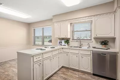 3002 Village Lane, Deer Park, TX 77536 - Photo 19