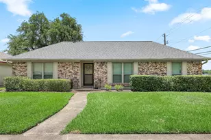 3002 Village Ln, Deer Park, TX 77536 - Photo 1