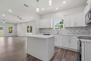 8027 Virgil St, Houston, TX 77088 - Photo 9