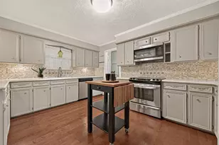 8007 Vickridge Ln, Spring, TX 77379 - Photo 13