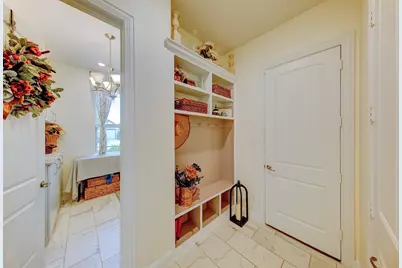 1013 Goose Creek Street, Webster, TX 77598 - Photo 9