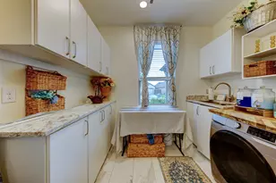 1013 Goose Creek St, Webster, TX 77598 - Photo 11