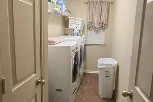 15818 Mossy Shores Ct, Houston, TX 77044 - Photo 9