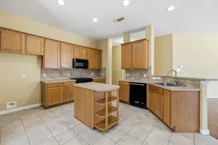 9307 Alzaada Ln, Houston, TX 77070 - Photo 9