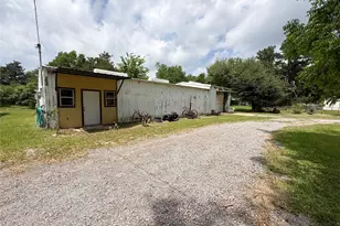 708 W Railroad, Buffalo, TX 75831 - Photo 13