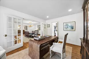 907 Wild Valley Rd, Houston, TX 77057 - Photo 9