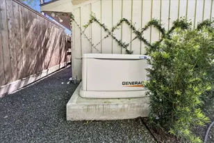 907 Wild Valley Rd, Houston, TX 77057 - Photo 29